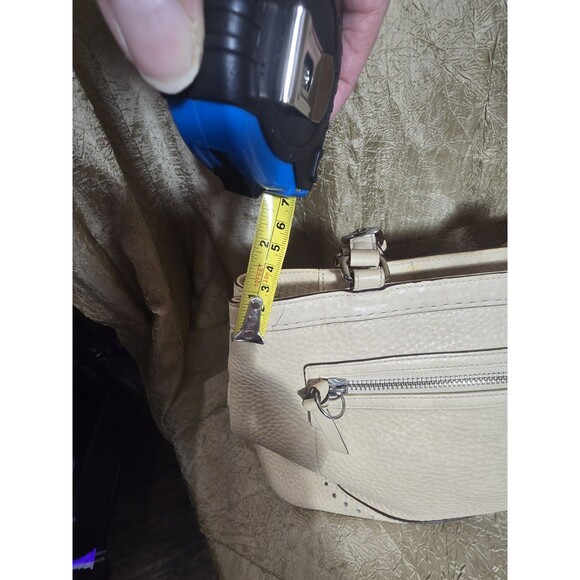 Vintage Coach Legacy Pebbled Leather Tote – Style L043-5056 – Creamy Buttery Tan - Picture 7 of 16